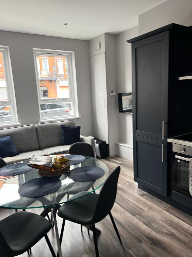 Central Belfast Modern Apartment Great Location Free Parking Exterior photo